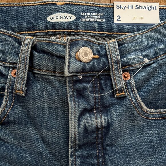 Old Navy Women's Sky-Hi Straight Distressed Blue Medium Wash Demin Jean, Size 2 - Picture 3 of 11